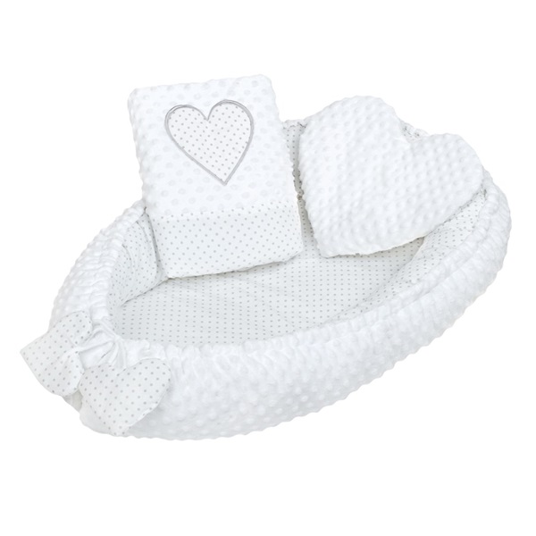 Luxury nest with pillow and blanket New Baby from Minky Heart white