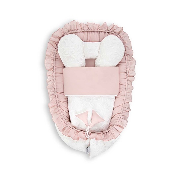 Belisima Bella luxury baby nest with a blanket