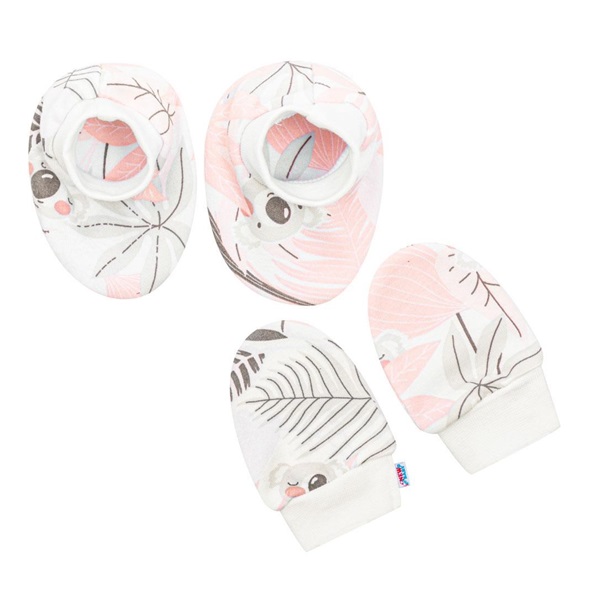 New Baby Lovely pink cotton baby set-caps and gloves, size Univerzální